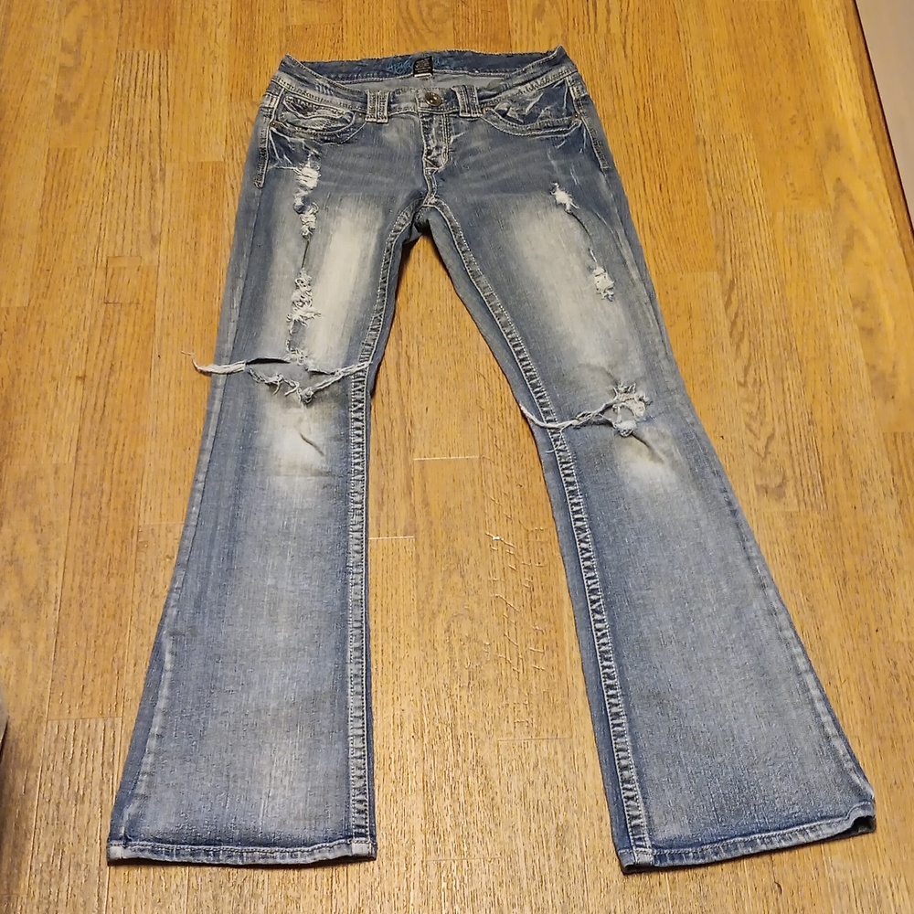 ARIYA BOOTCUT DESTROYED JEANS